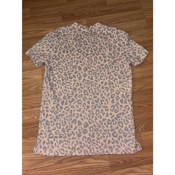VS PINK Leopard V Neck Size XS - Picture 6 of 6